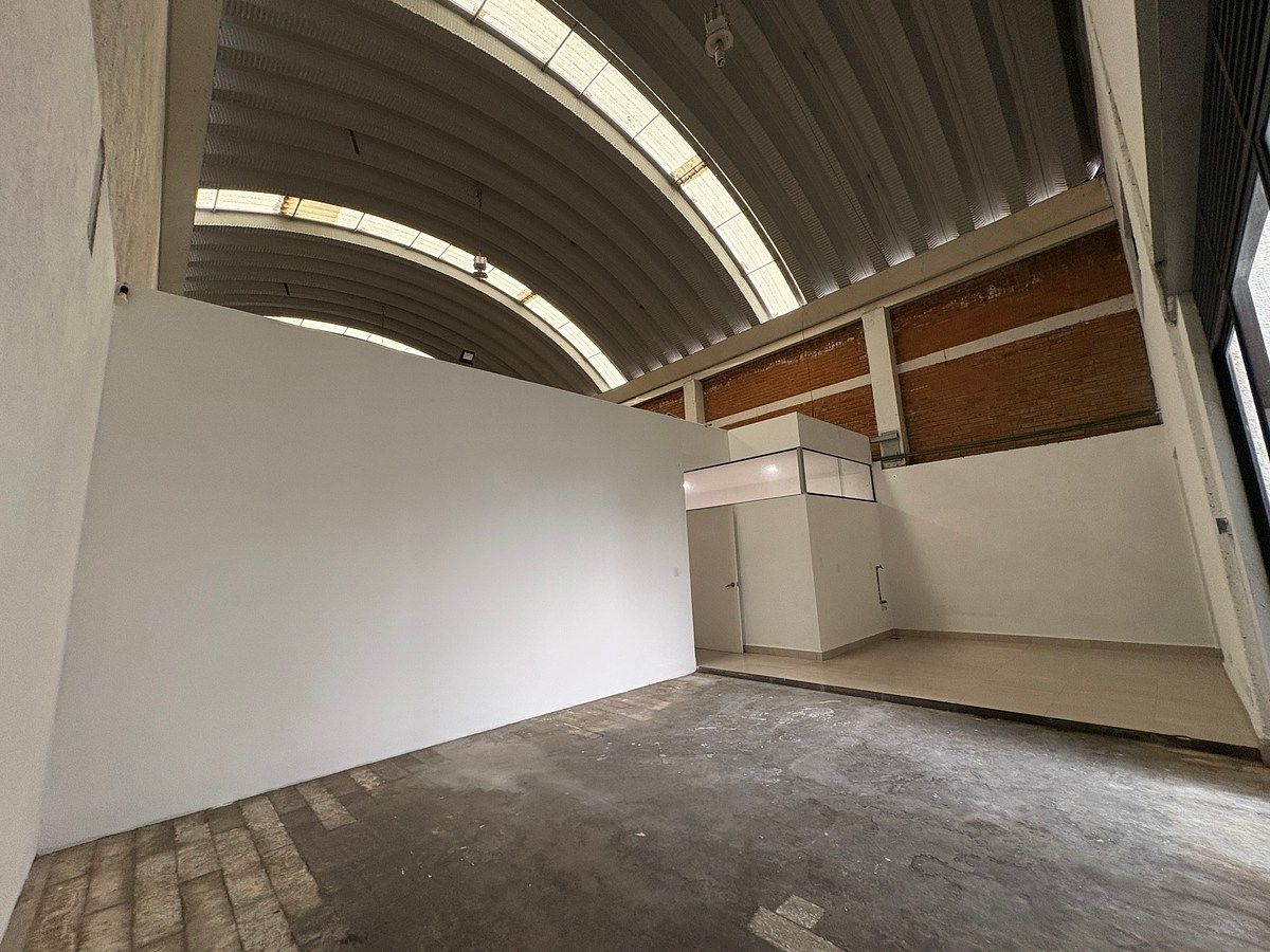 BODEGA OFICINAS EN RENTA LOMAS DE PADIERNA, photo 1 of 16