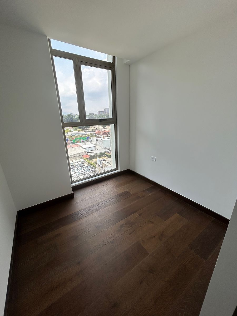 Apartamento en Zona 10, Guatemala, foto 6 de 12
