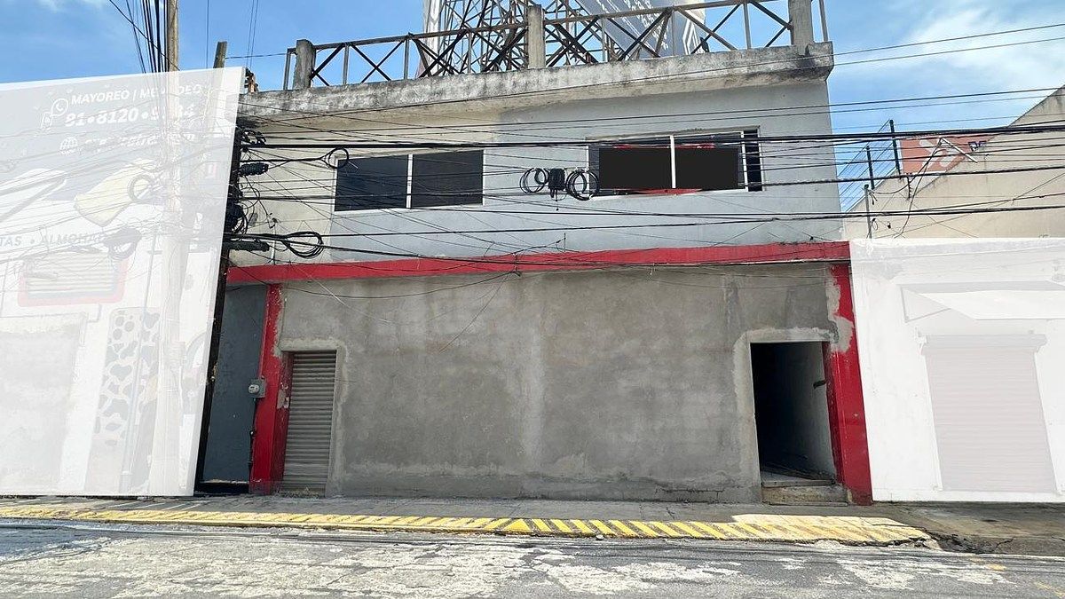 EDIFICIO COMERCIAL O PARA OFICINAS, foto 1 de 8