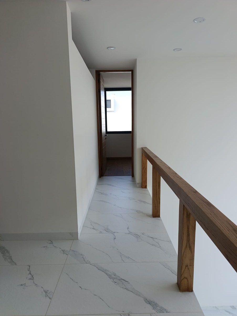 House in Gated Community in Lomas del Valle, Guadalajara, photo 16 of 39
