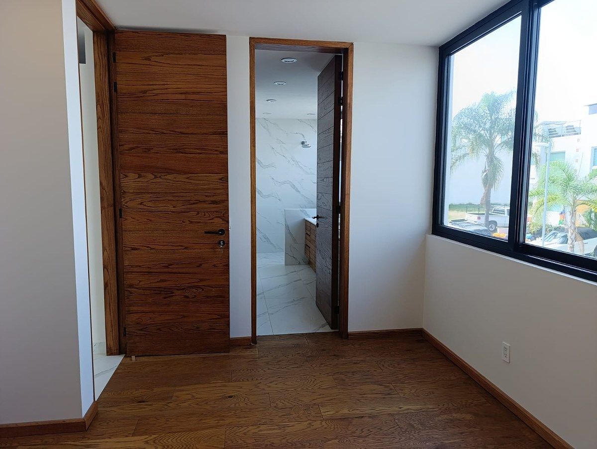 House in Gated Community in Lomas del Valle, Guadalajara, photo 18 of 39