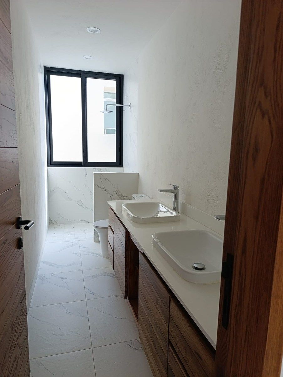 House in Gated Community in Lomas del Valle, Guadalajara, photo 28 of 39