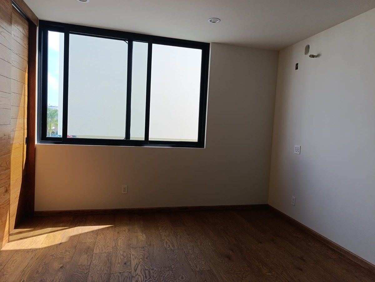 House in Gated Community in Lomas del Valle, Guadalajara, photo 30 of 39