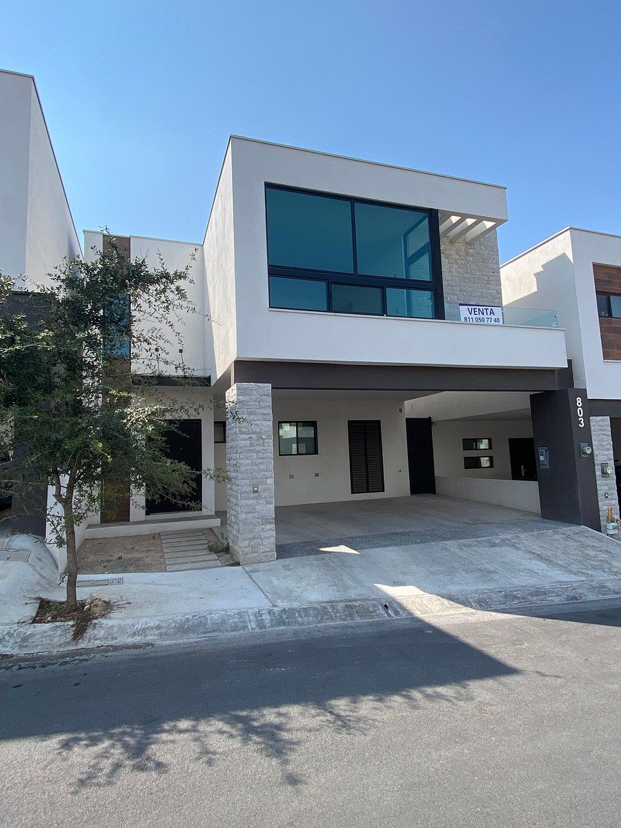 House for Sale with pool Valle de Cumbres Premier, photo 1 of 14