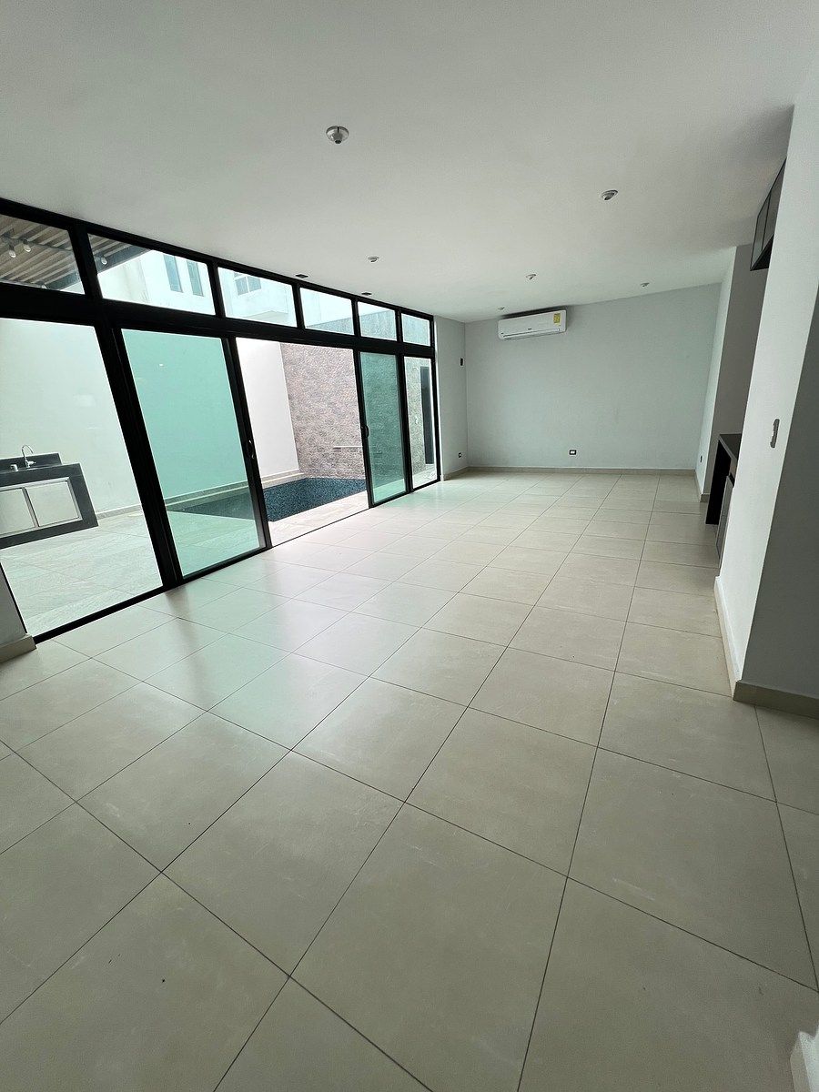 House in Valle de las Cumbres, Monterrey, photo 5 of 14
