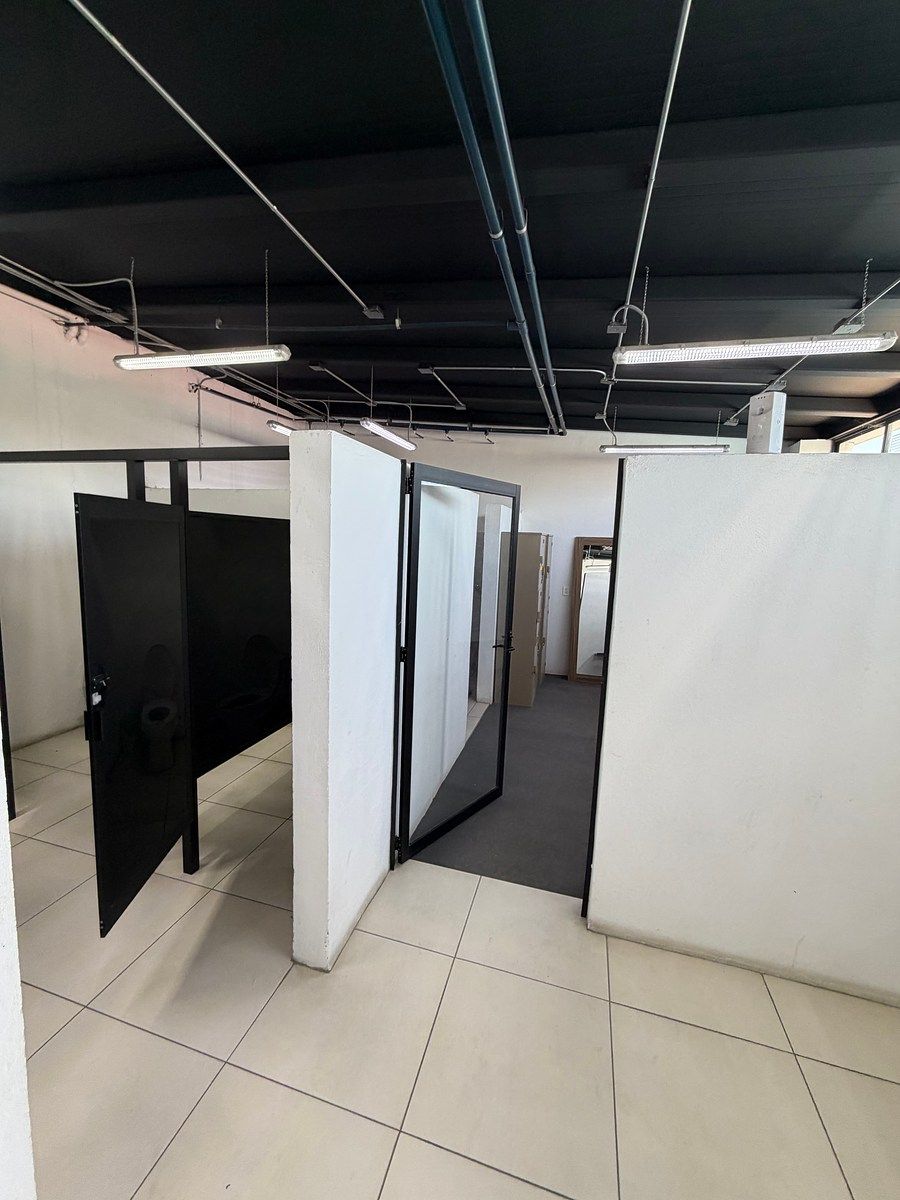 Commercial Storage Unit in Valle Real, Zapopan, photo 13 of 16