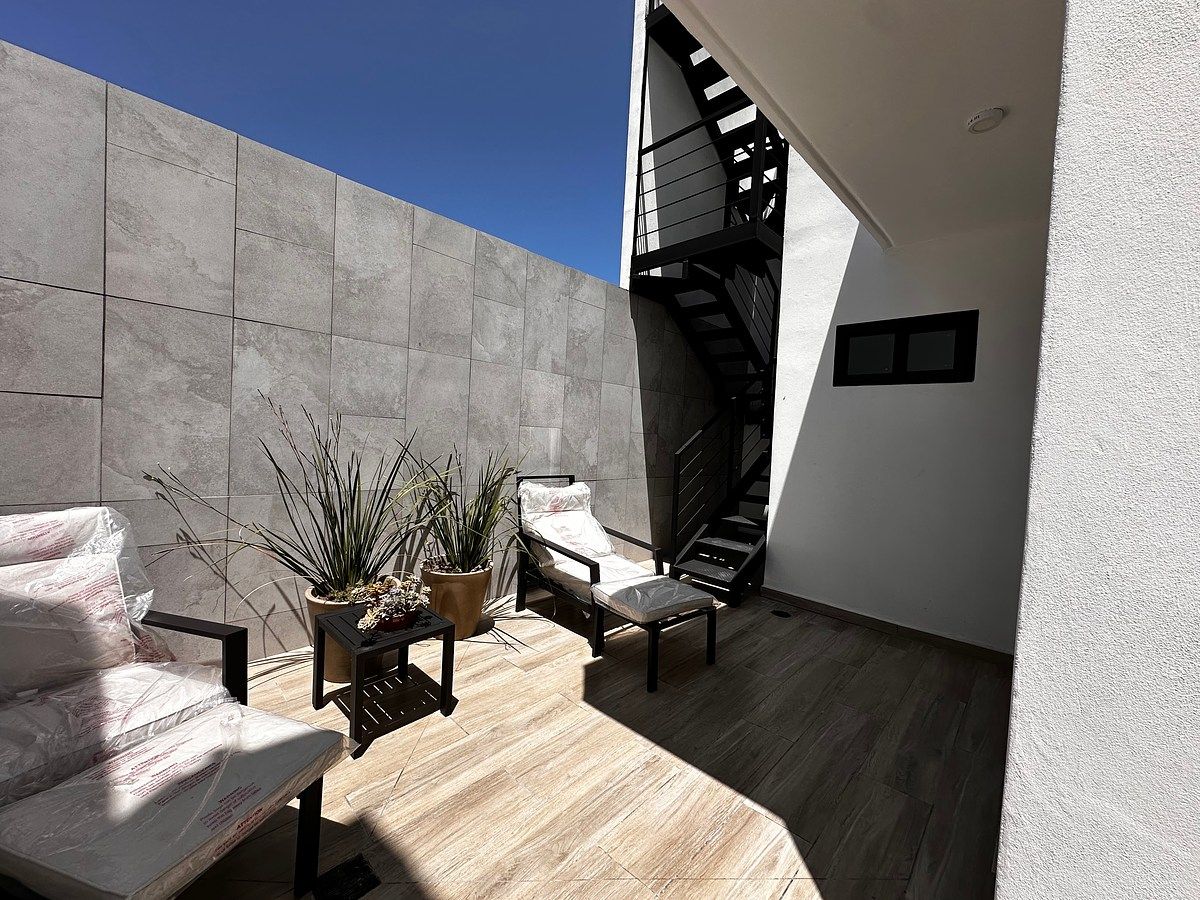 House in Cuauhtémoc, Tijuana, photo 6 of 27