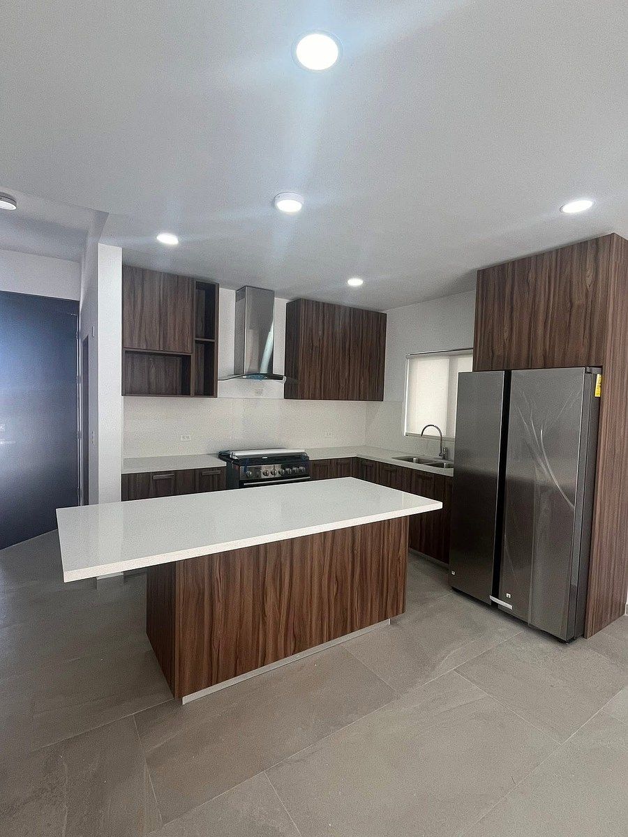 Casa en La Cúspide Residencial, Tijuana, foto 2 de 18