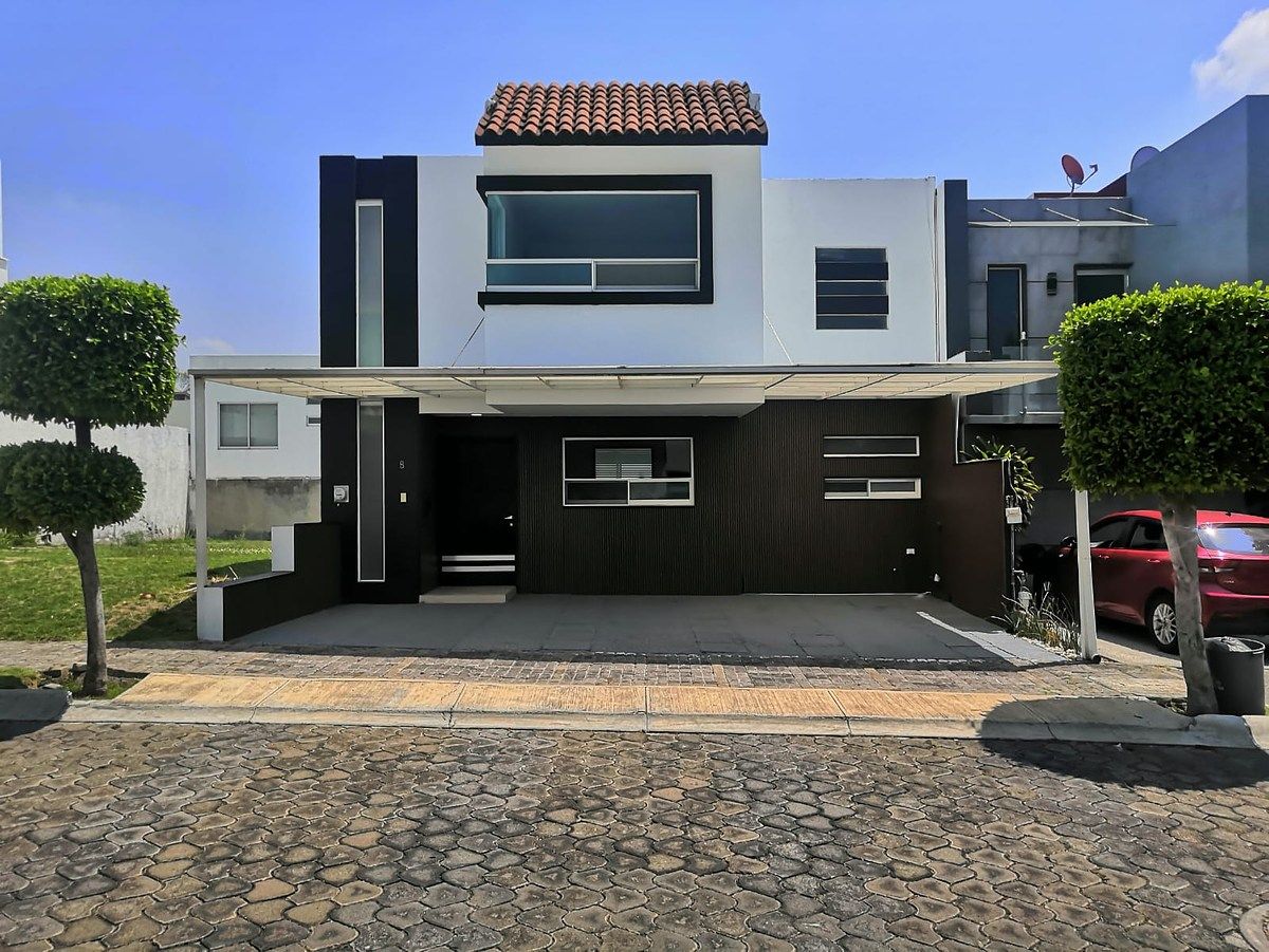 HERMOSA CASA RECIEN REMODELADA PARQUE VENETO FRENTE SONATA, foto 1 de 11