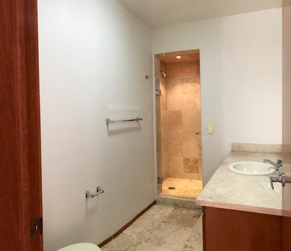 House in Gated Community in Lomas Country Club, Huixquilucan, photo 8 of 12