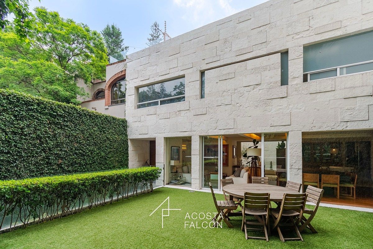House in Lomas de Reforma, Miguel Hidalgo, photo 2 of 24