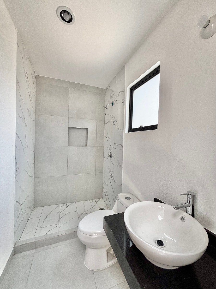 Baño completo PB, foto 14 de 38
