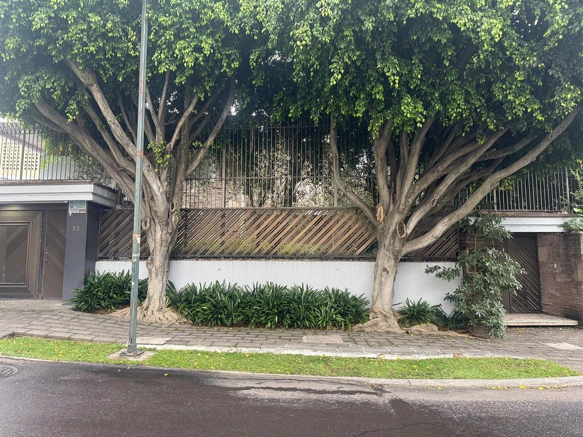 Selling house in Bosques de las Lomas, photo 1 of 7