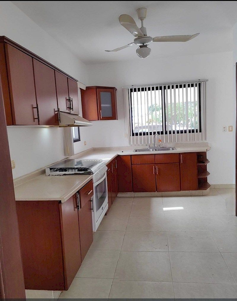 Casa en Cocoyoles, Mérida, foto 4 de 10