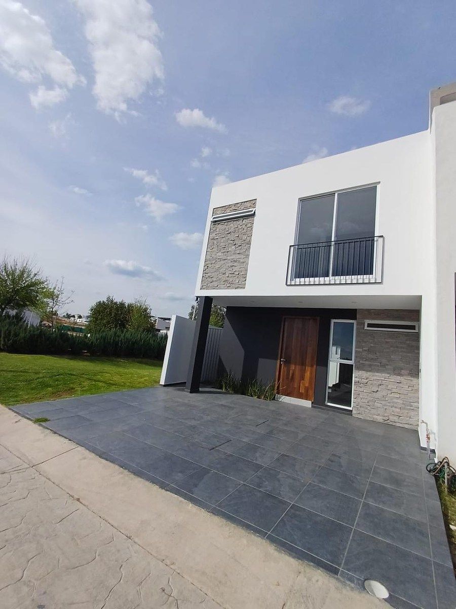 House in Gated Community in Adamar, Tlajomulco de Zúñiga, photo 2 of 17