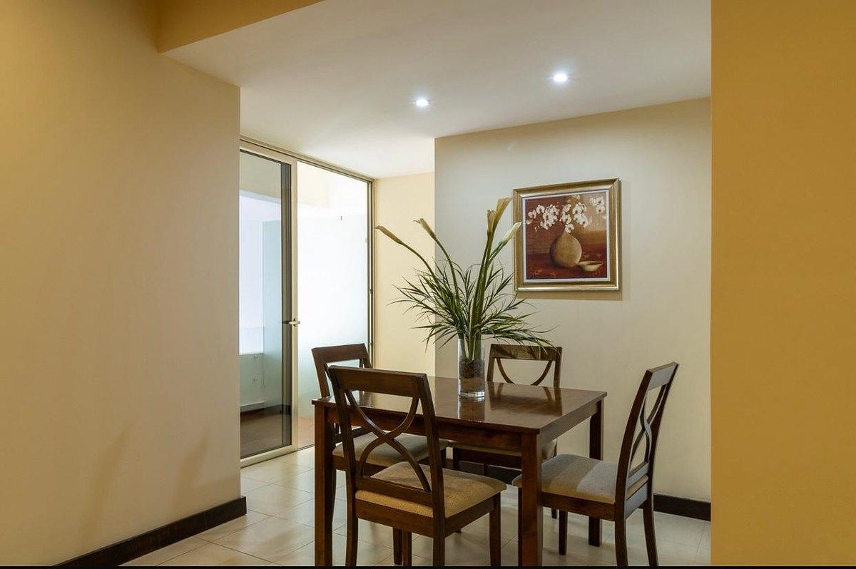 Apartamento en renta en zona 14 - Image 3
