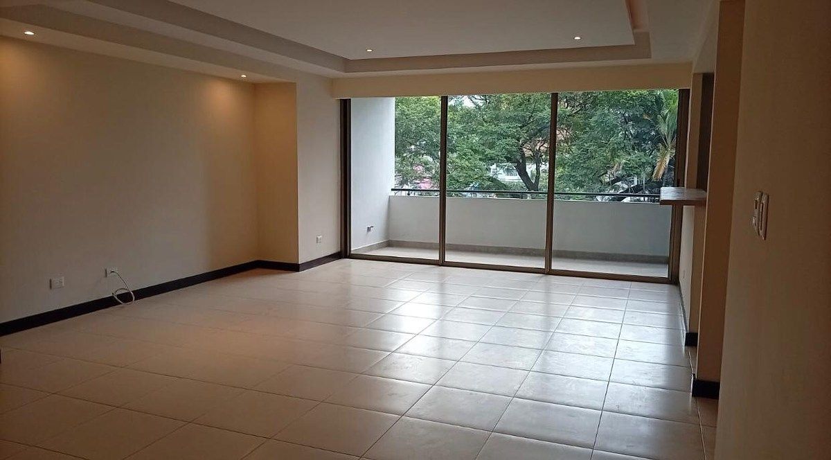 Apartamento en renta en zona 14, foto 1 de 9