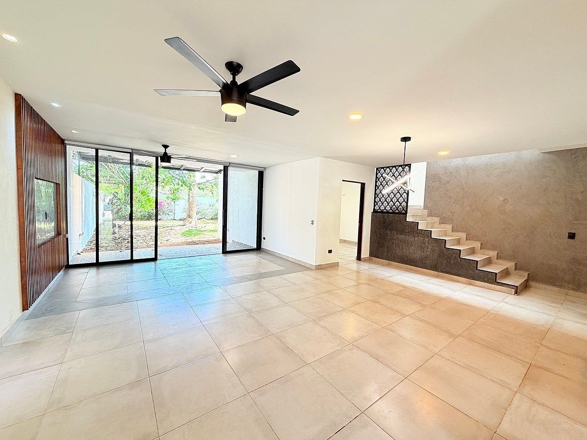House in Gated Community in Cholul, Mérida, photo 5 of 35