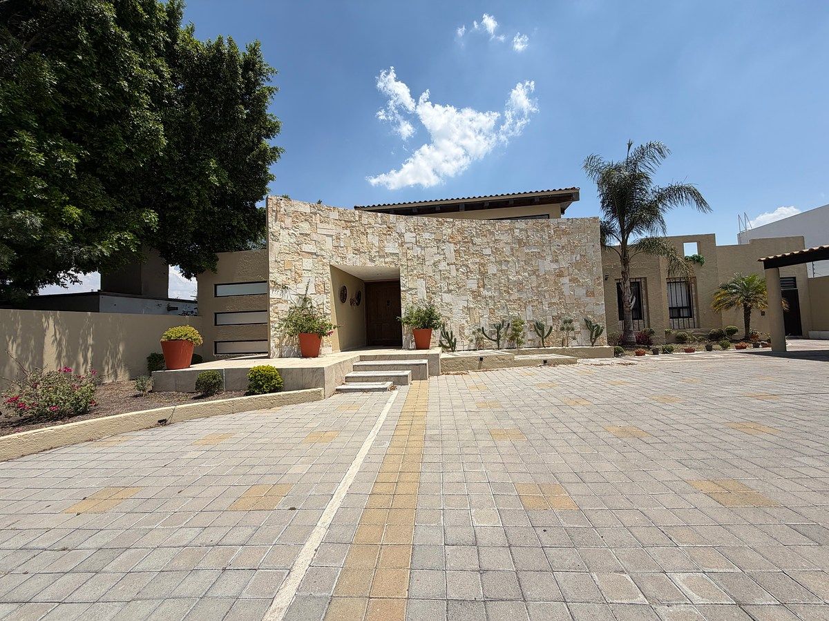 RESIDENCIAL DE LUJO EN BALCONES DE JURIQUILLA, photo 1 of 22