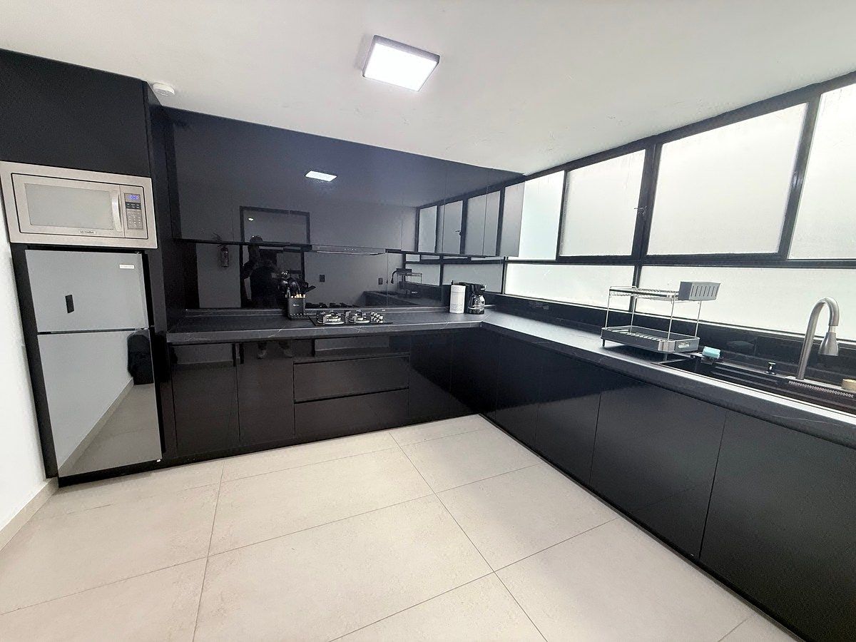 Rent furnished apartment in the center, photo 1 of 7