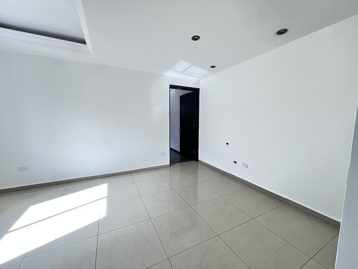 House in Residencial Cumbres 2 Sector B, Monterrey, photo 15 of 50