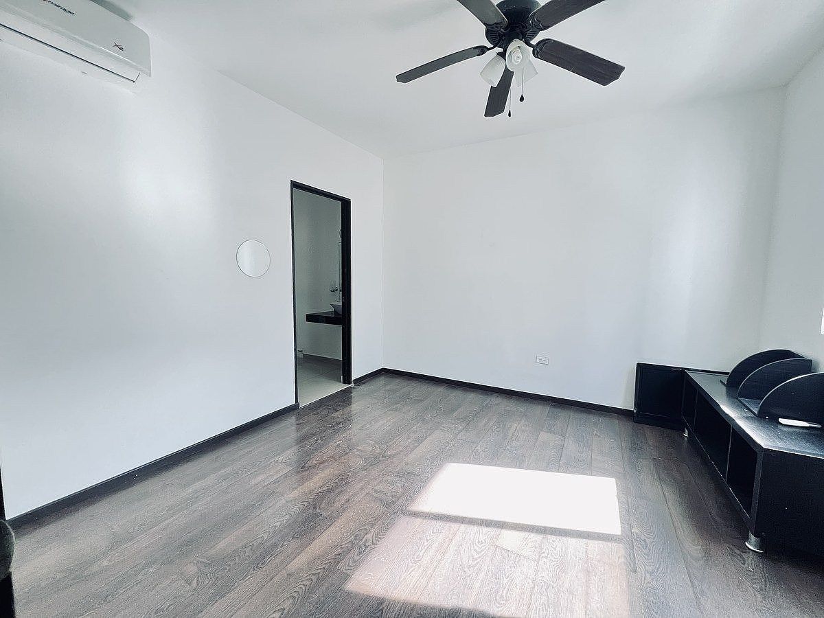 House in Residencial Cumbres 2 Sector B, Monterrey, photo 16 of 50