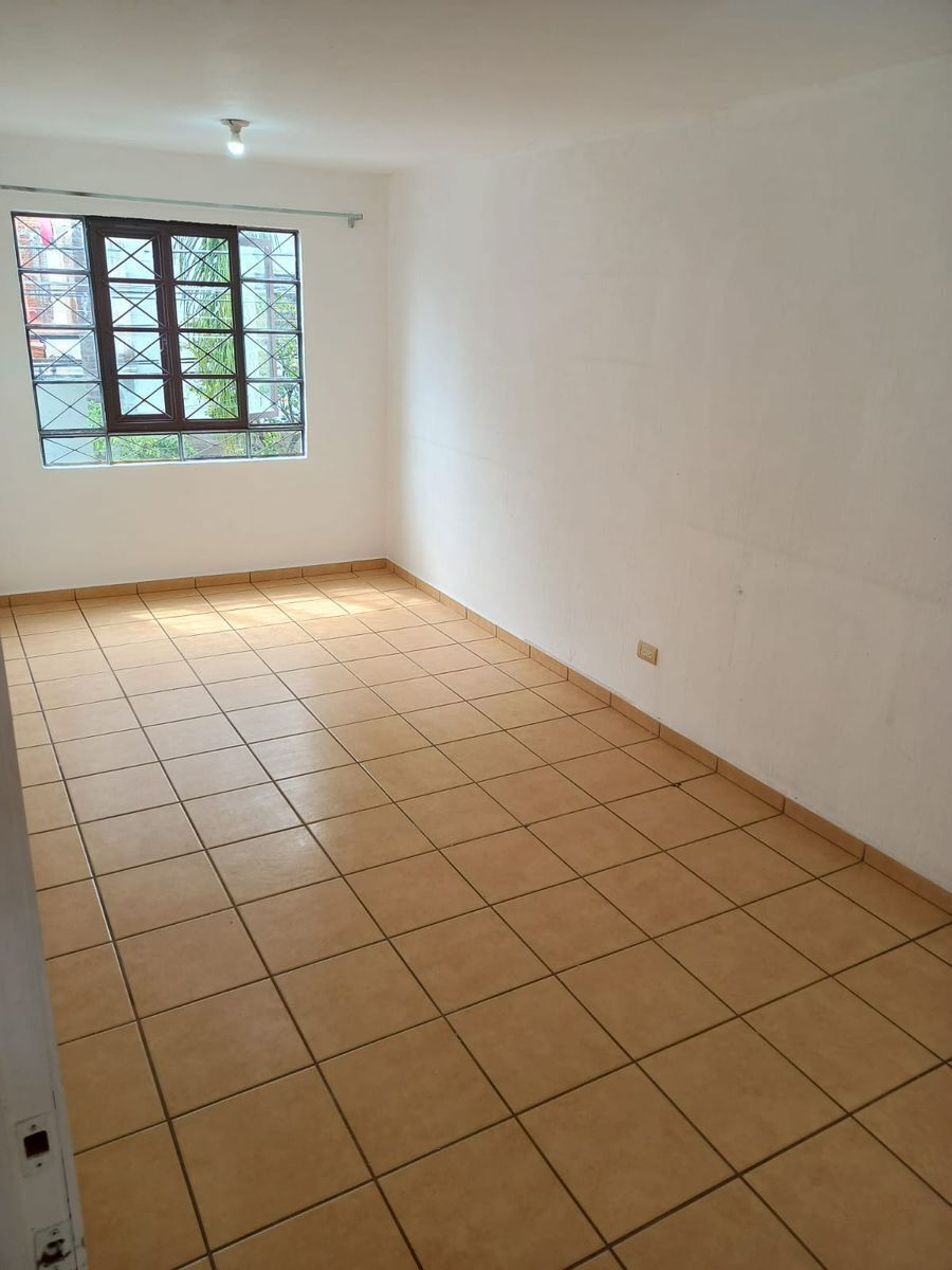 Local comercial en Santa Teresita, Guadalajara, foto 2 de 8