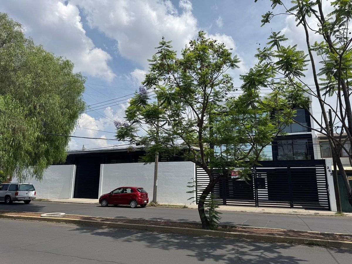 EDIFICIO EN RENTA, LAS PLAZA, IRAPUATO, GUANAJUATO, foto 1 de 14