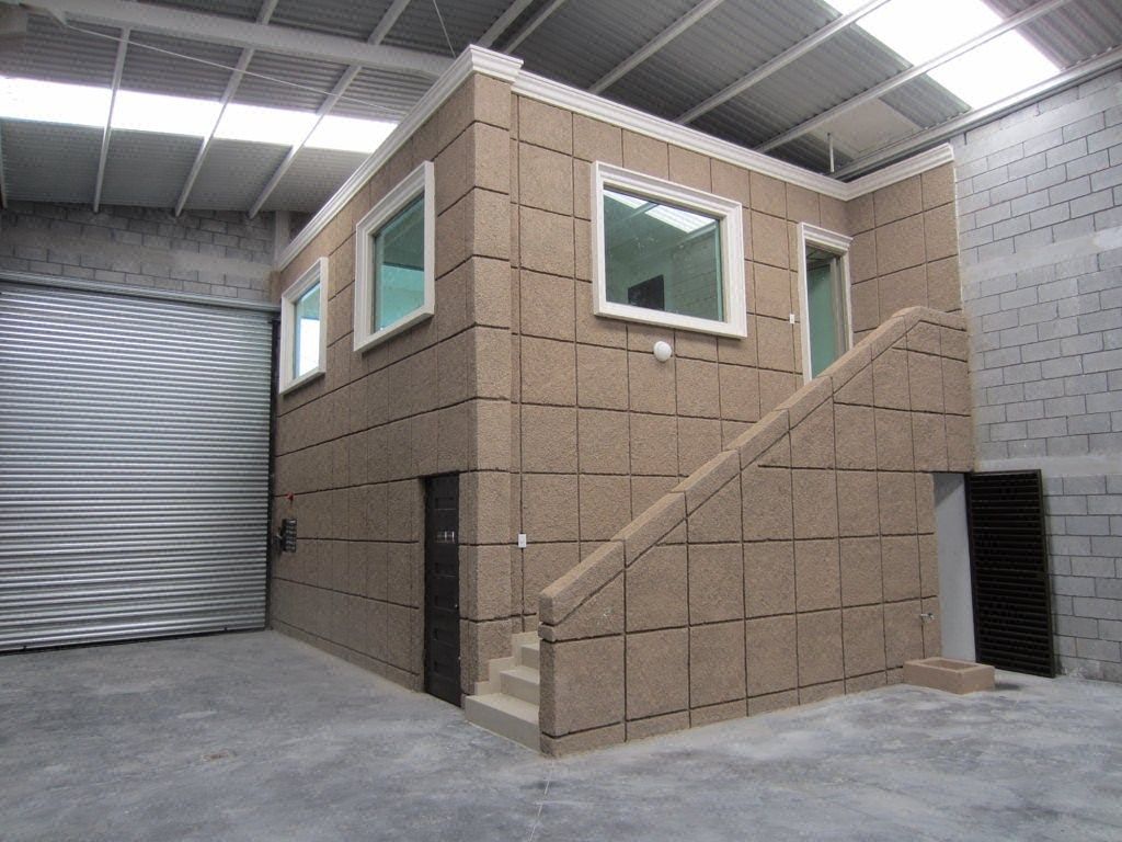 Commercial Storage Unit in Burócratas del Estado, Monterrey, photo 4 of 10
