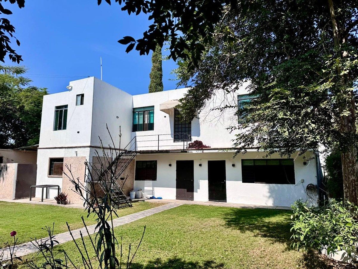 House in Las Fuentes, Zapopan, photo 2 of 40