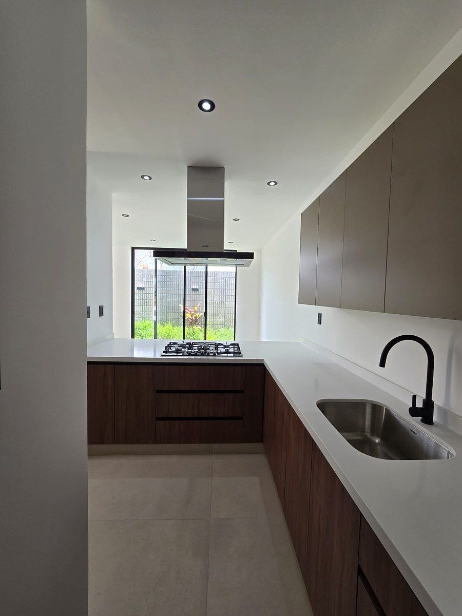 House in Gated Community in Zarú, El Marqués, photo 3 of 14