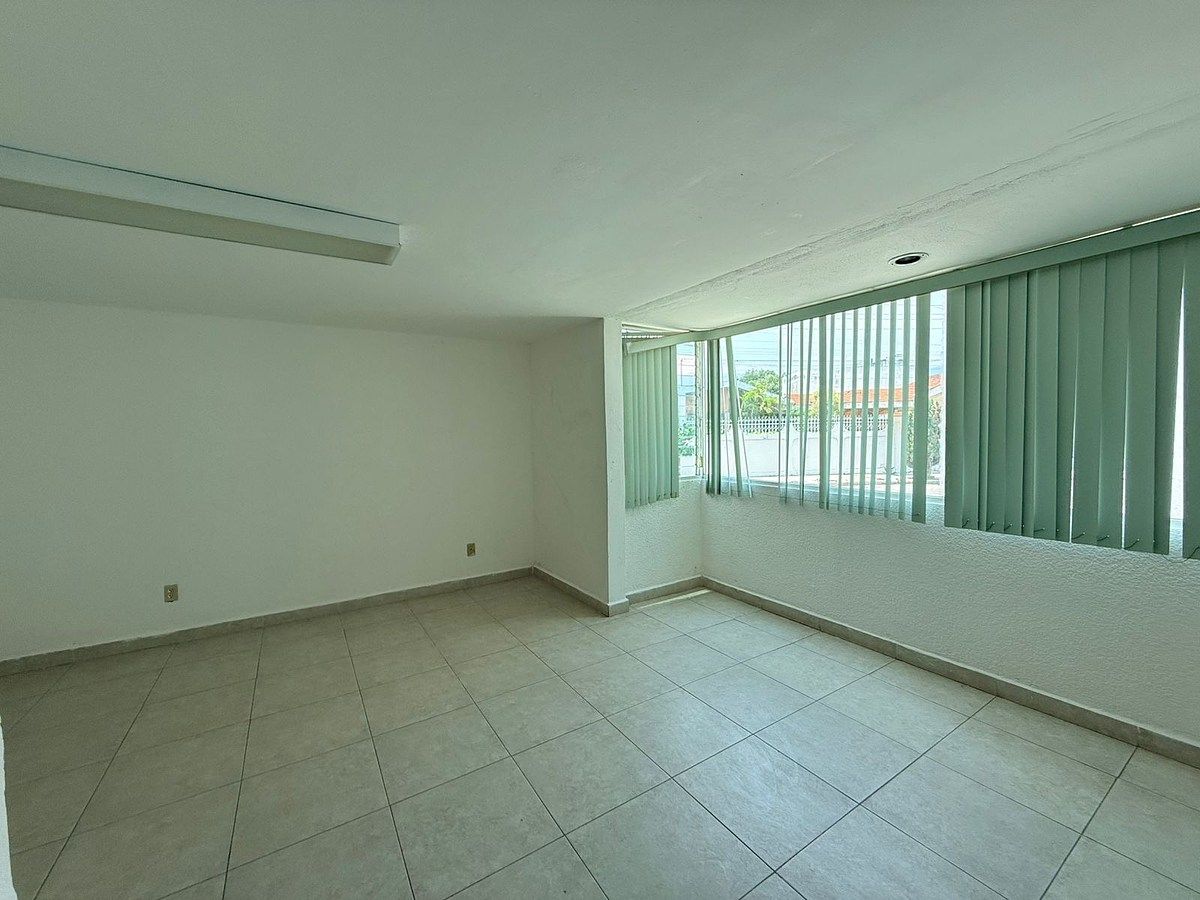 Edificio en Moctezuma, Tuxtla Gutiérrez, foto 6 de 21