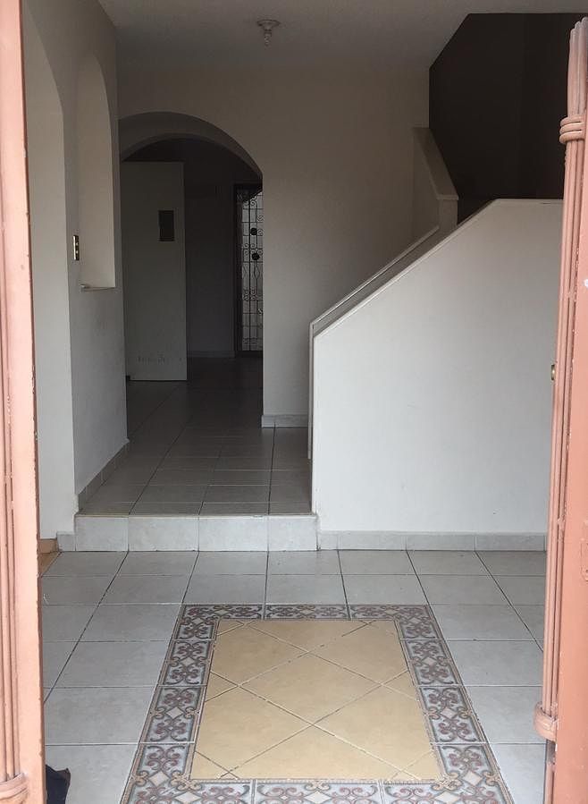Casa en Lomas del Paseo, Monterrey, foto 2 de 24