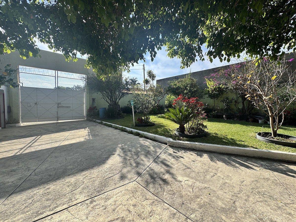 House with Commercial Use in Los Molinos, Zapopan, photo 5 of 20