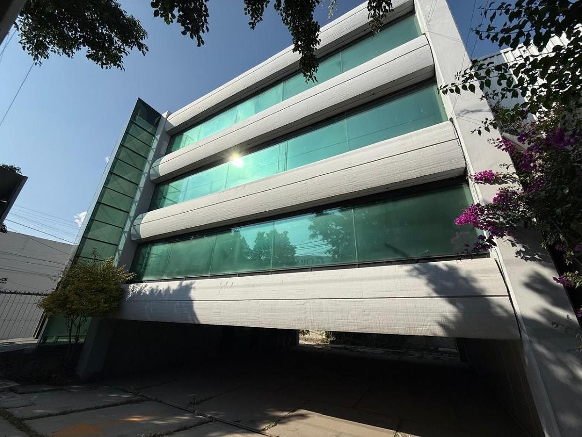 Venta Edificio Corporativo, foto 1 de 9