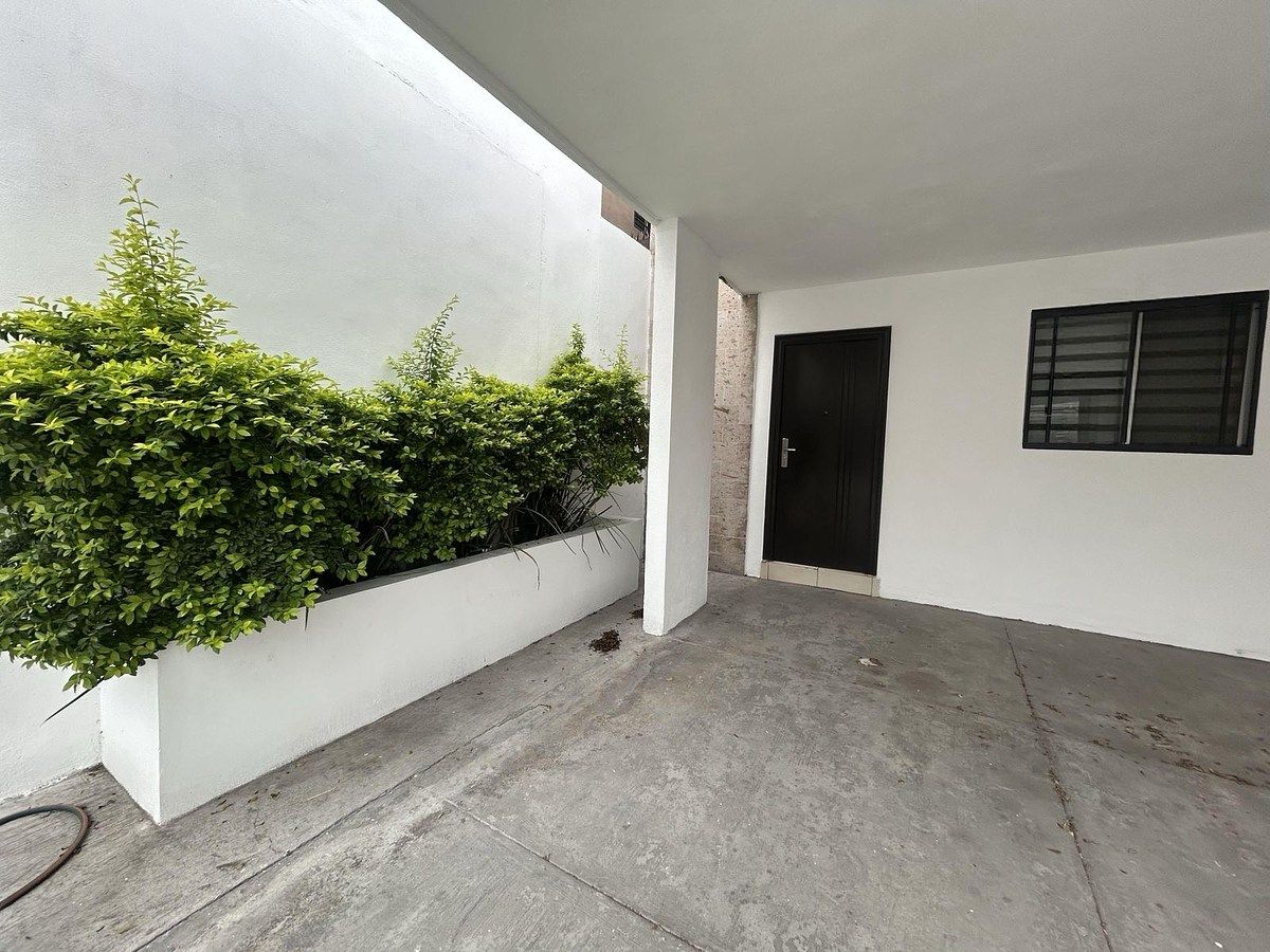 House in Cumbres del Sol, Monterrey, photo 2 of 18