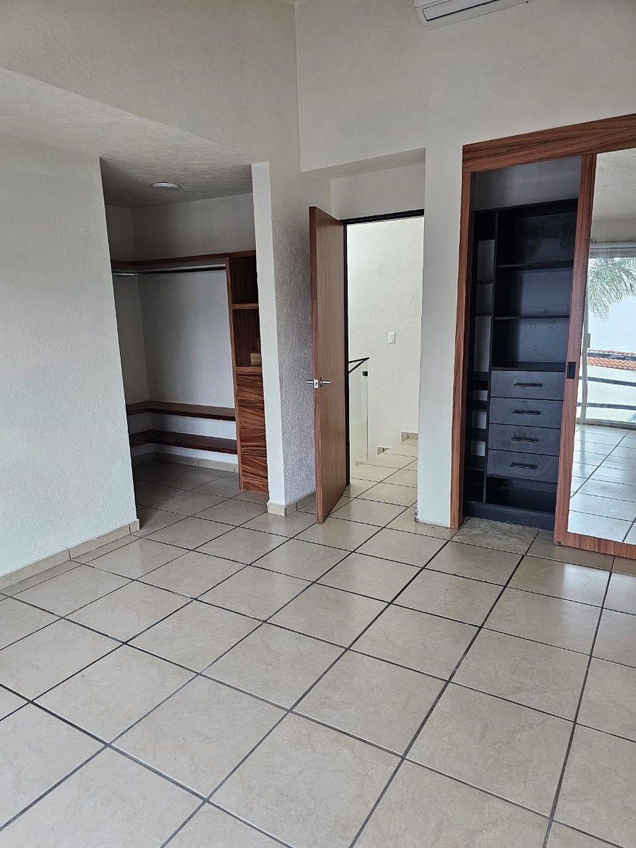 Renta casa en C Córdoba, Real de Valdepeñas, foto 1 de 16