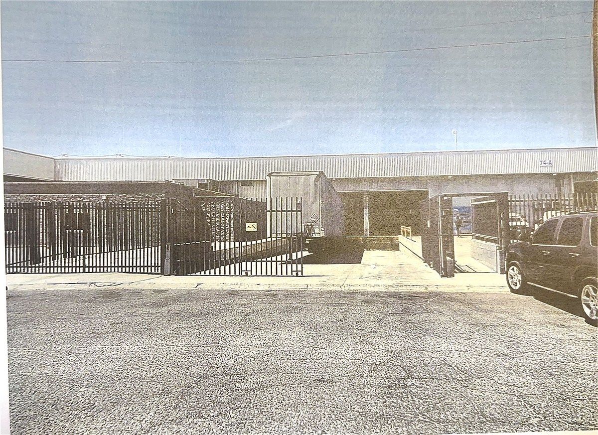 Commercial Storage Unit in Valle del Progreso, Mexicali, photo 8 of 15
