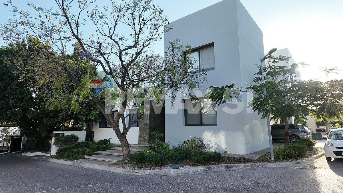 CASA VENTA VILLAS DEL MESON JURIQUILLA, foto 1 de 50