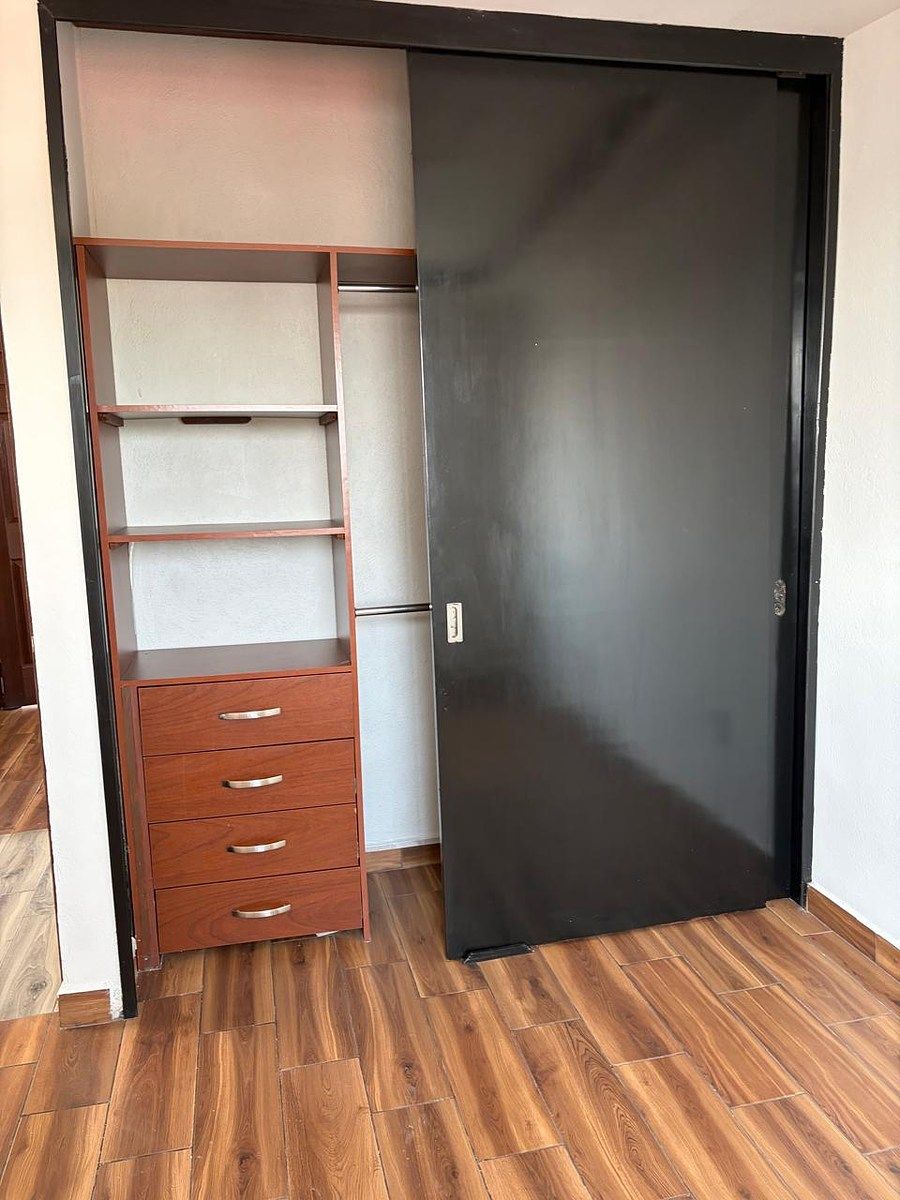 House in Gated Community in Campo Real III, Toluca, photo 2 of 16