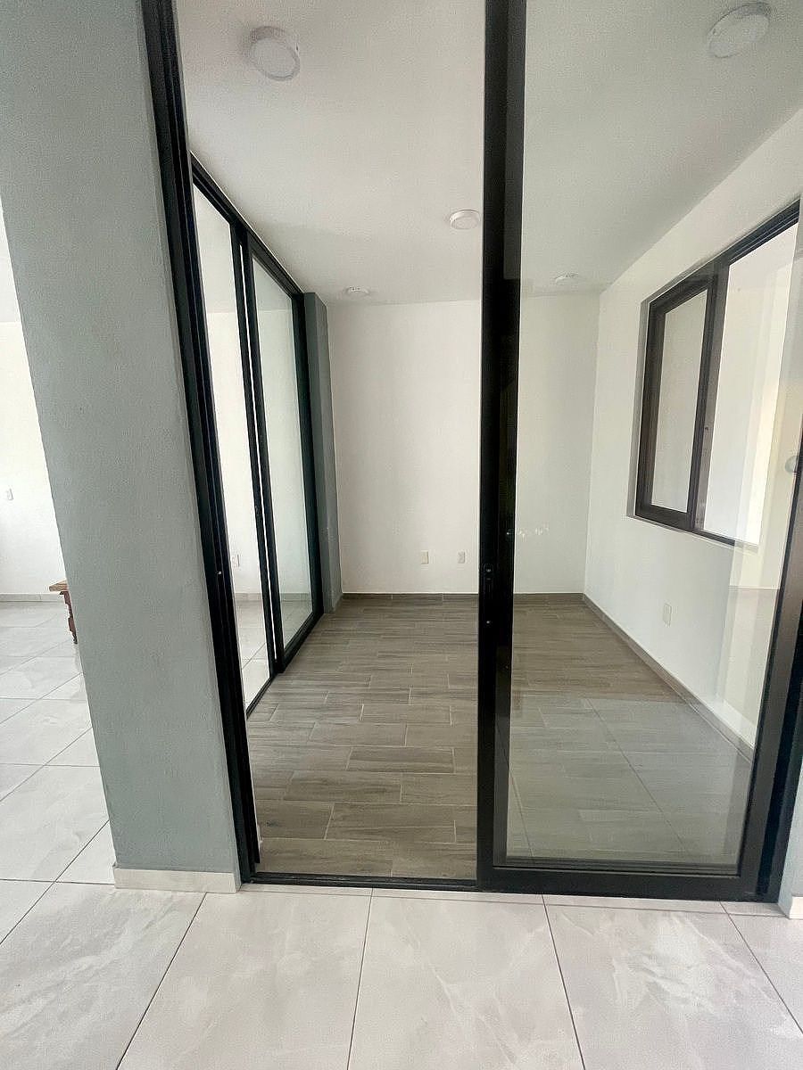 House in Gated Community in Pedregal del Bosque, Tlaquepaque, photo 4 of 37