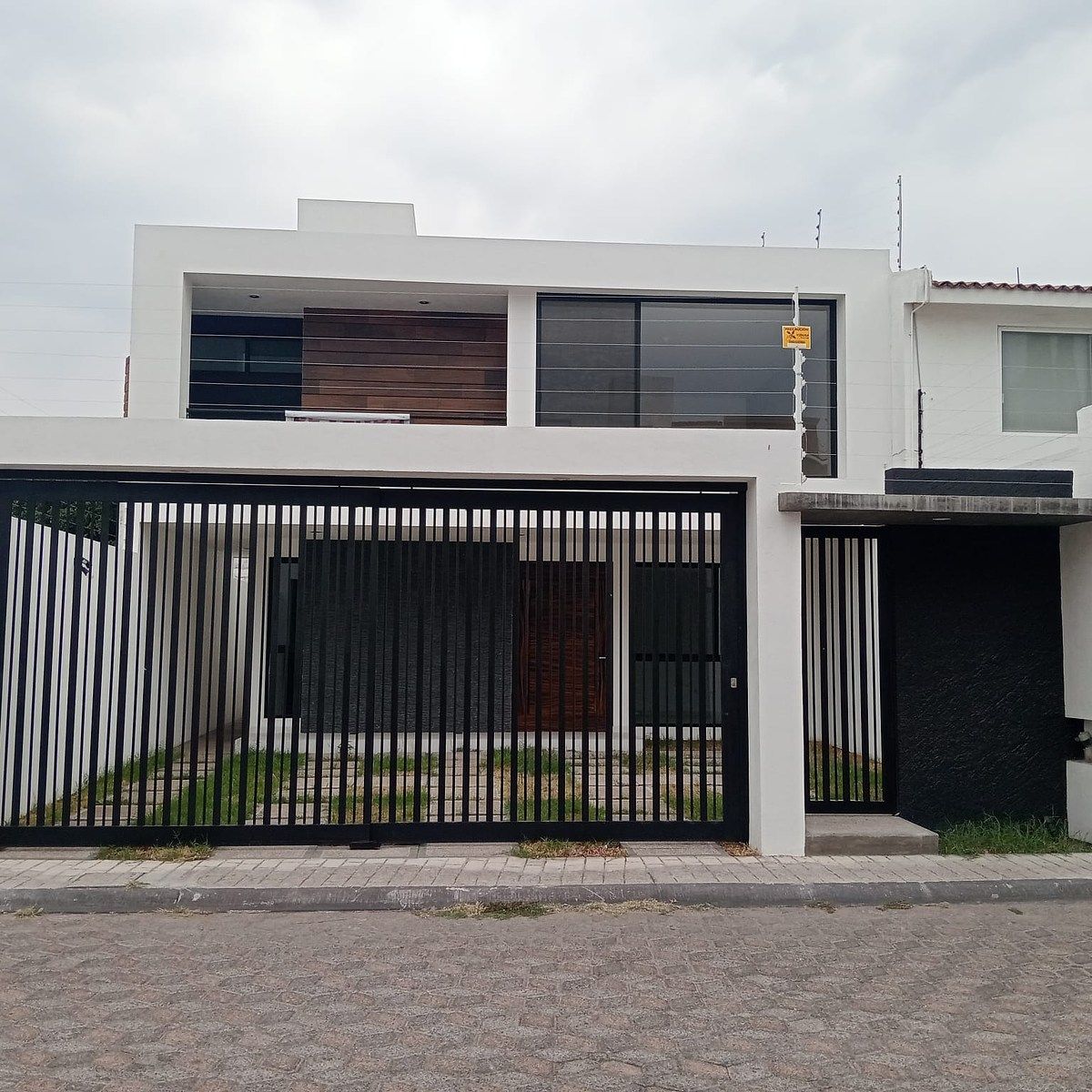 House for Sale Querétaro, Milenio 3rd section, modern and spacious, photo 1 of 36