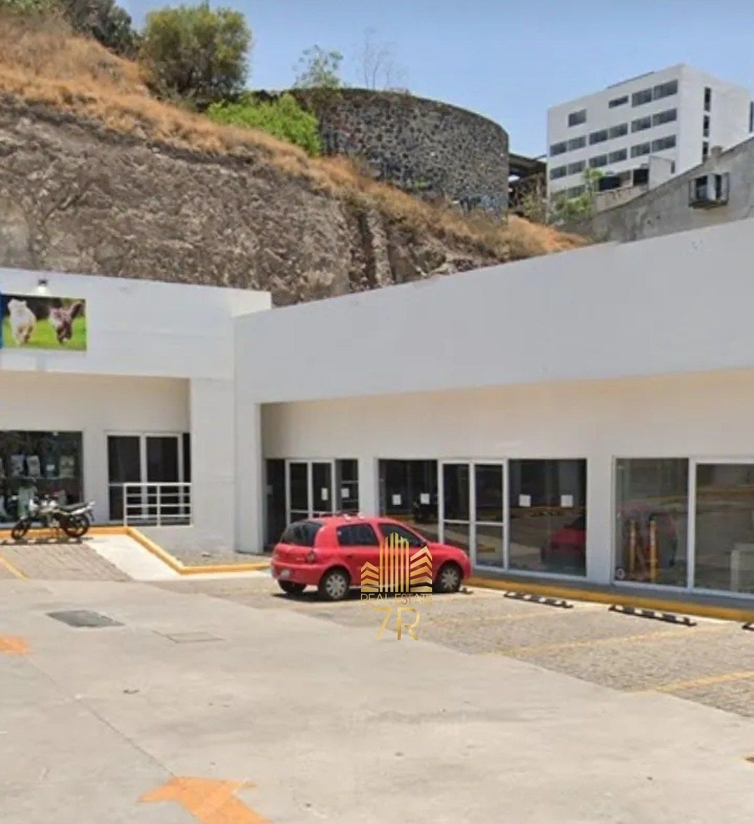 Retail Space in Pedregal de Vista Hermosa, Querétaro, photo 3 of 3