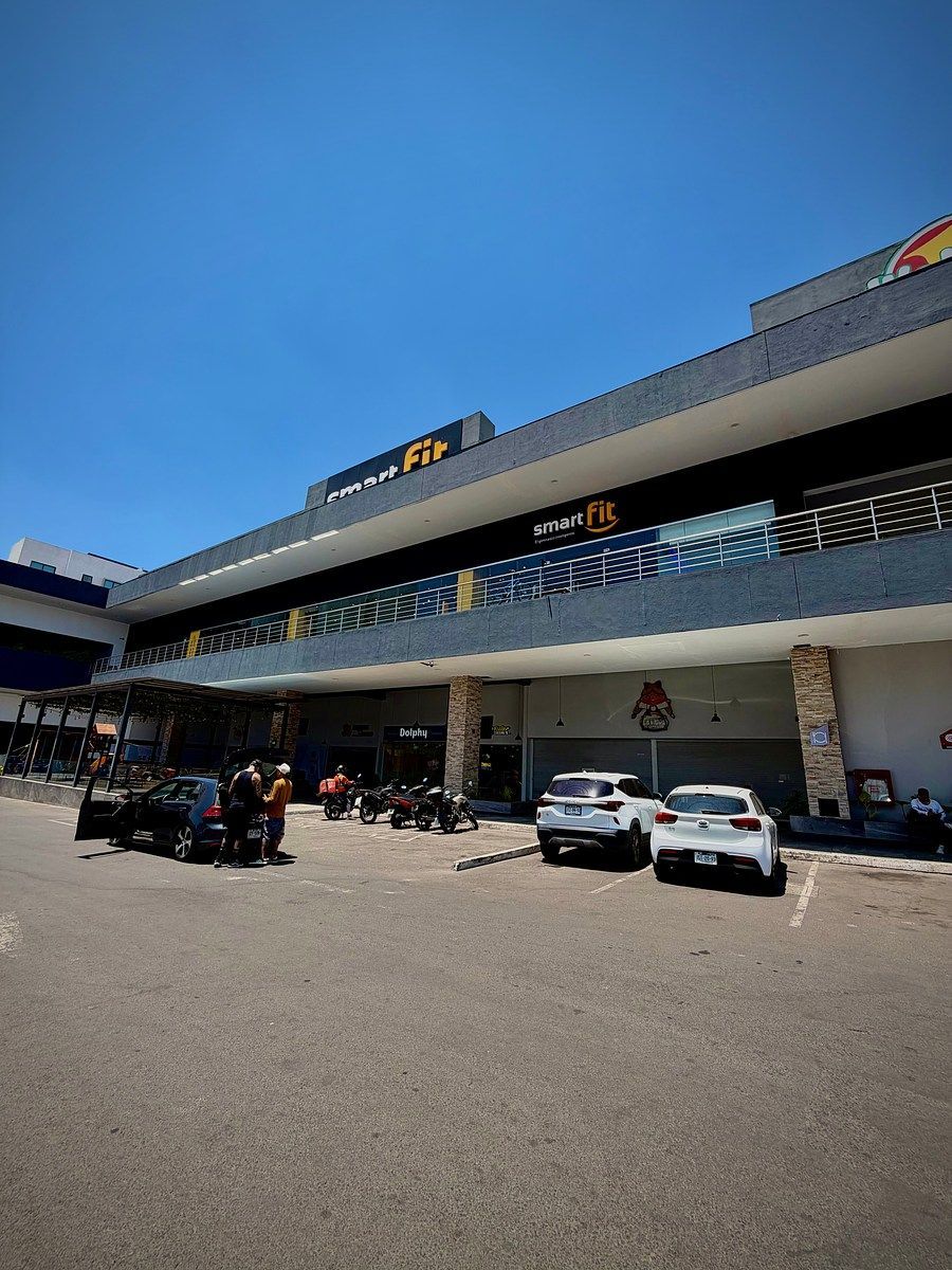 Renta de Locales en Loma Sur Plaza en Planta Baja, foto 1 de 15