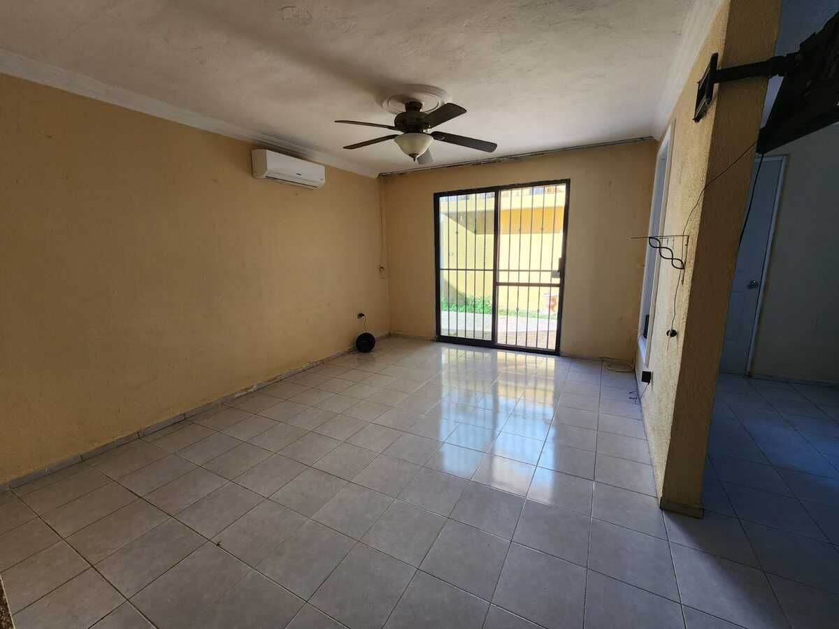 Casa en Montecarlo, Mérida, foto 3 de 24