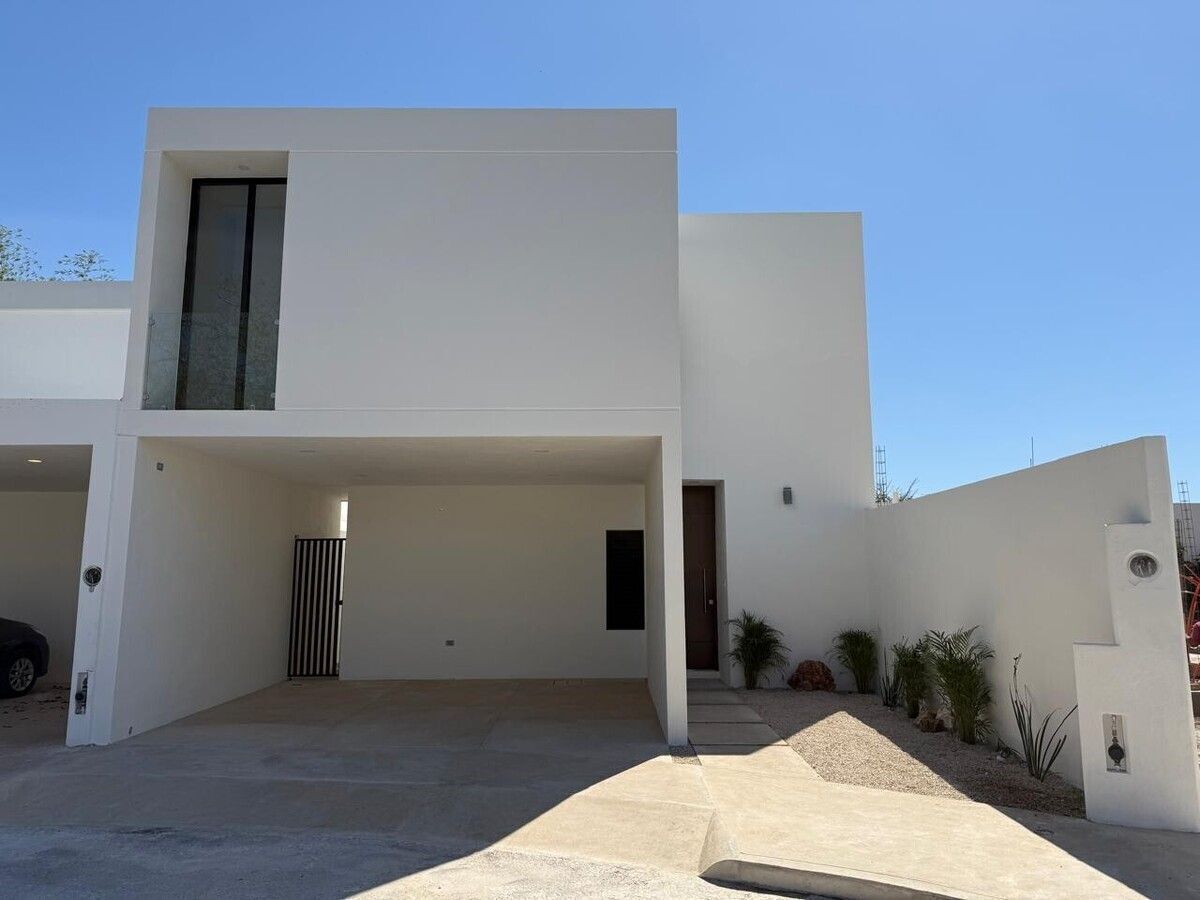 Casa de 3 Recámaras a ESTRENAR en Cholul con Acabados de Lujo, foto 1 de 45