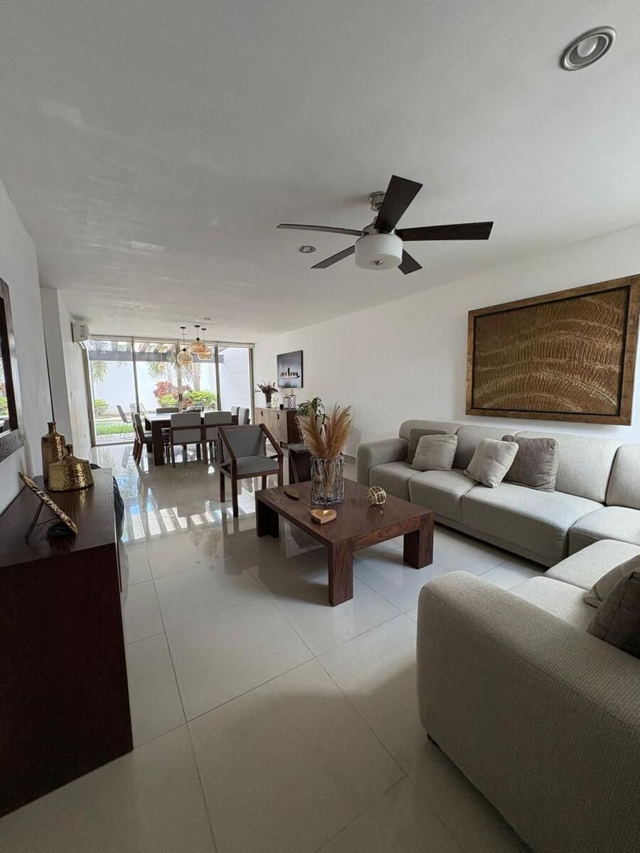 House in Cholul, Mérida, photo 2 of 12