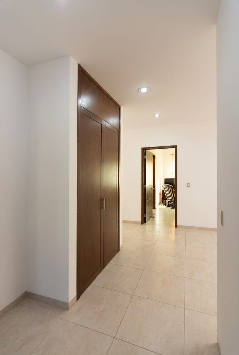Casa en El Mayorazgo Residencial, León, foto 13 de 27