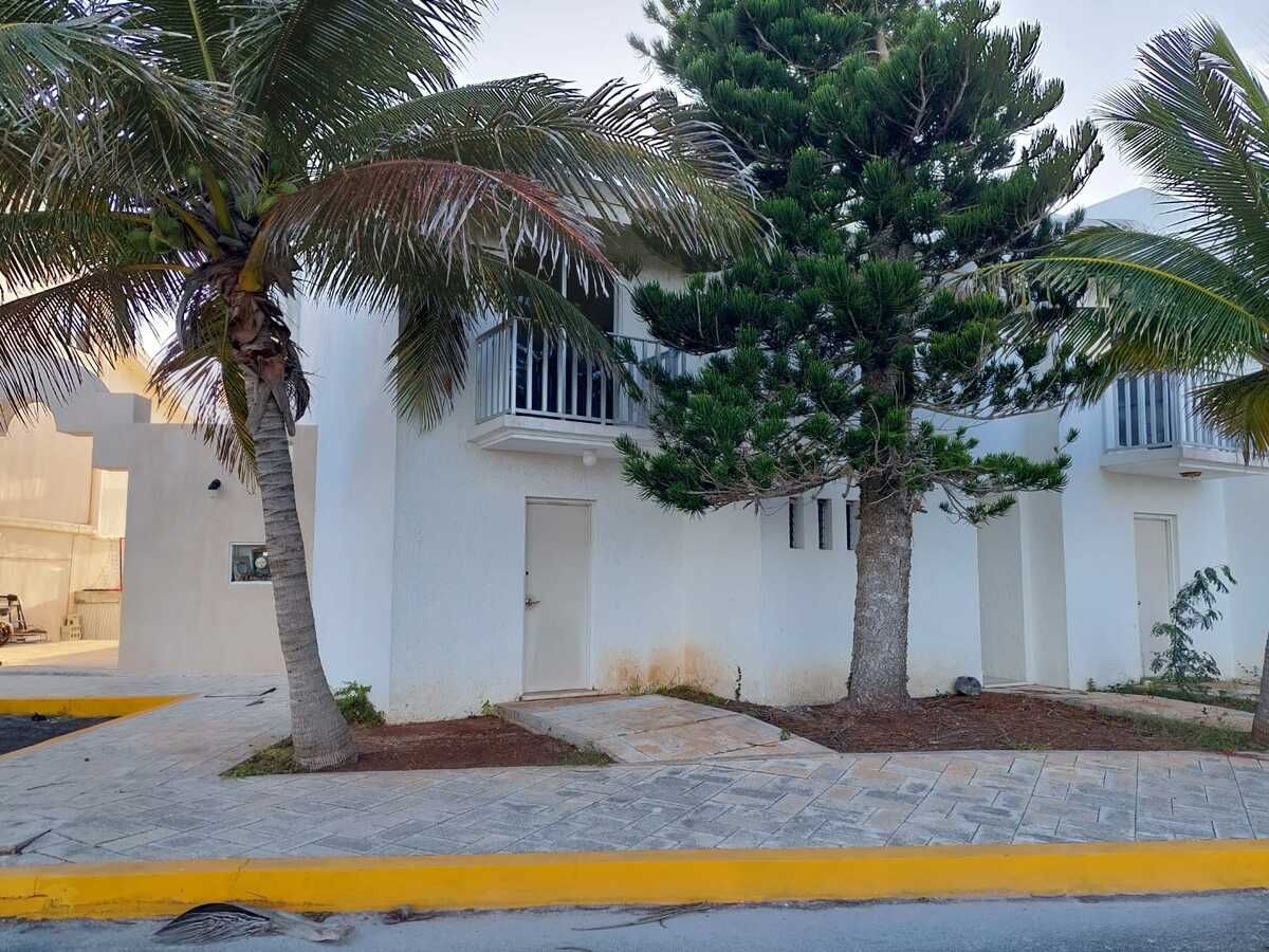 Villa en venta en la Marina de Yucalpetén, foto 1 de 32