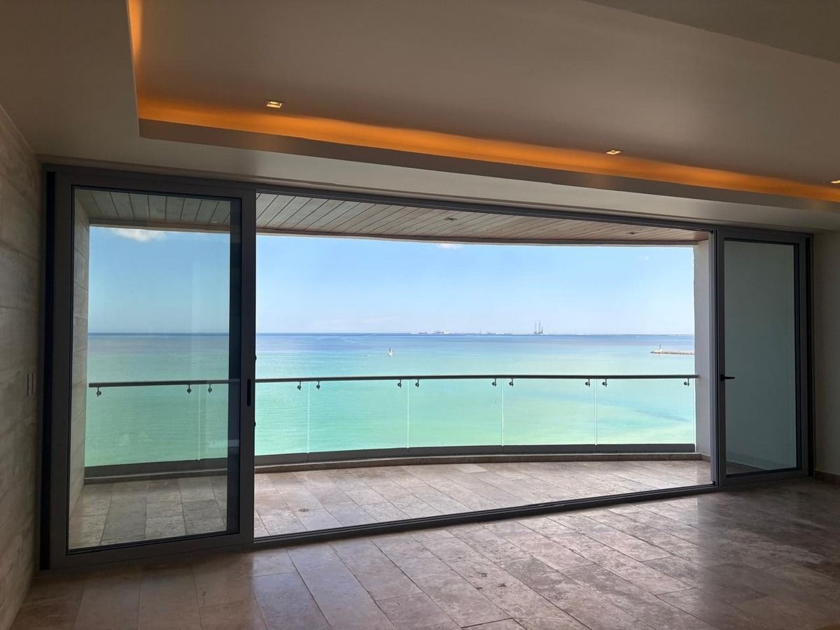 Apartment in Chelem, Progreso, photo 2 of 25